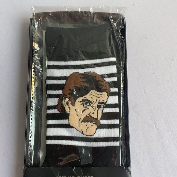 Mike Babcock Socks Movember Black and White - Picture 3 of 3